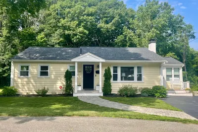 277 Ridgewood Drive 1
