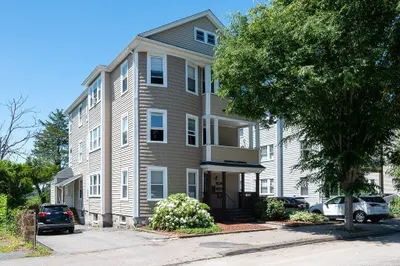 126 Sterling St 1