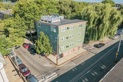 33 Medford #6