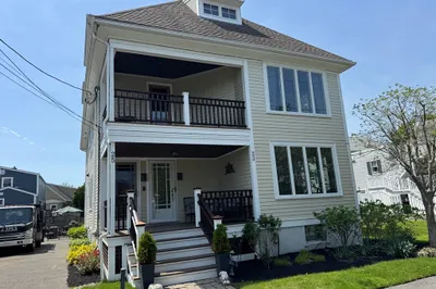 23-25 Bates Rd #25 1