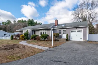32 Lucerne Dr