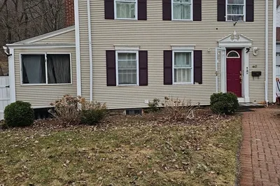 443 Mill St