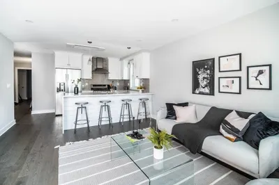 58 Byron St #1