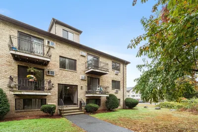 311 Pawtucket Blvd #29 1
