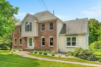 83 Jefferson Rd 1