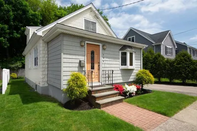 79 Sylvester Ave 1