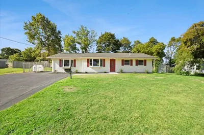 30 Ardsley Cir 1