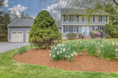 264 Davis Road 1