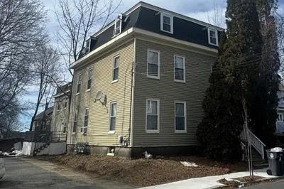 114 Portland St 1