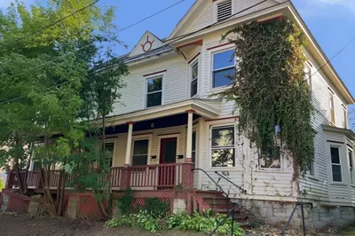 11-15 Perry St 1