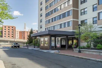 6 Whittier Place #4B