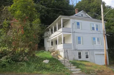 108 Grant Street 1