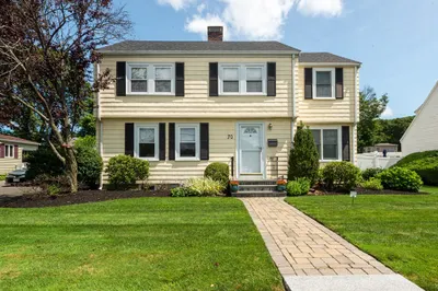 70 York Rd 1