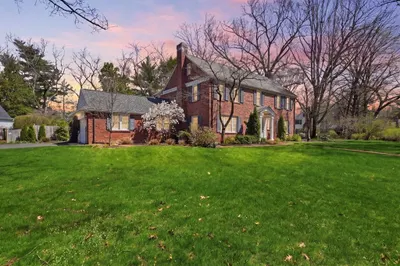 324 Farmington Road 1