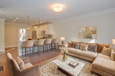2-10 Tremont Pl #6