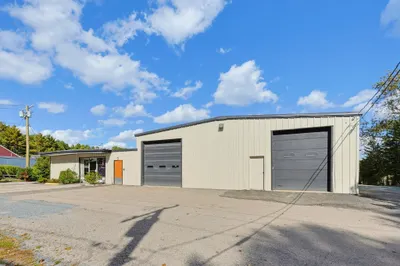81 Pond St 1