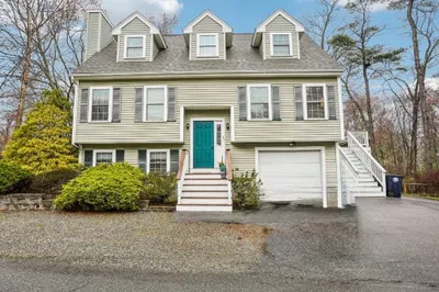 411 Salem St 1
