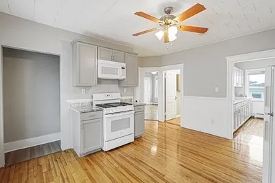 10 Ellsworth St 1