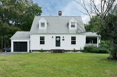 182 Main St