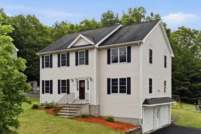 11 Eileen Avenue 1