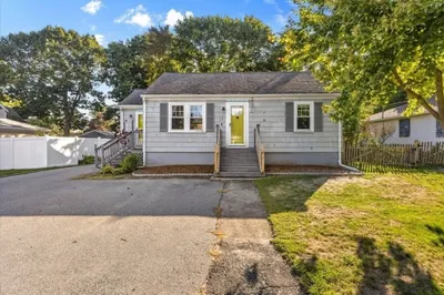 31 Briggs Ave