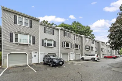 105 Tennis Plaza Rd #14 1