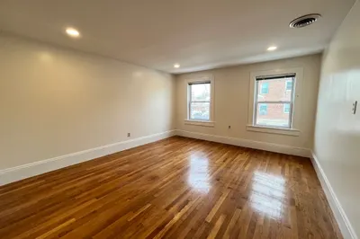 59 West 7th St #2
