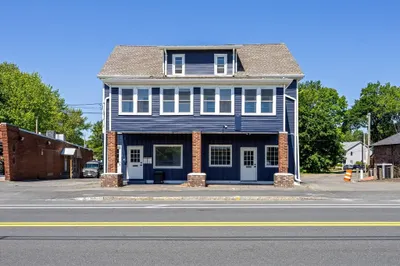318 Newton Street #2 1
