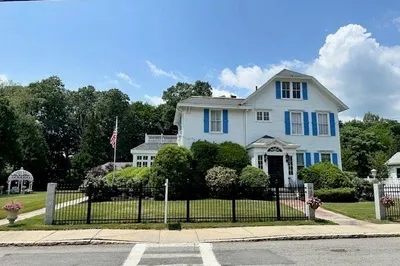 46 Capron St 1