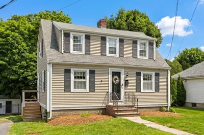 138 Ellis Ave