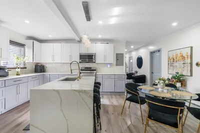 159-161 Howe St 1