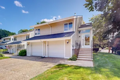 101 Centre Ln #101 1