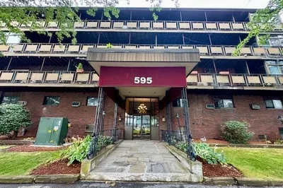 595 Revere Beach Pkwy #21 1