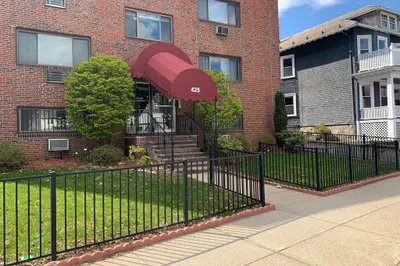 425 South Huntington Ave #1 1