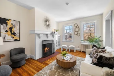 42 Linnaean St #15