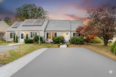 9 Andrews Farm Rd 1
