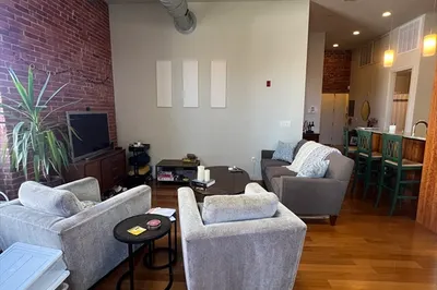 125 B Street #2B