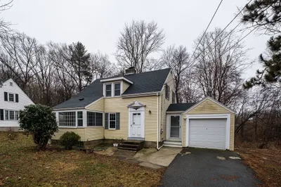 408 Lincoln St 1