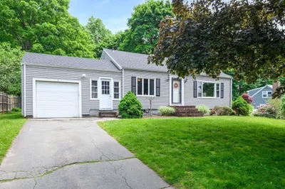 5 Hazen Ave