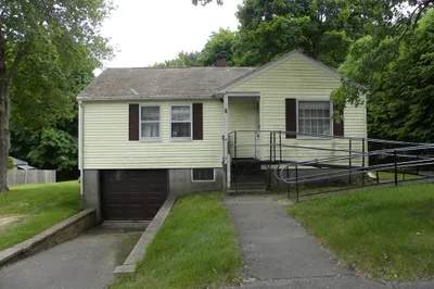7 Webster Rd
