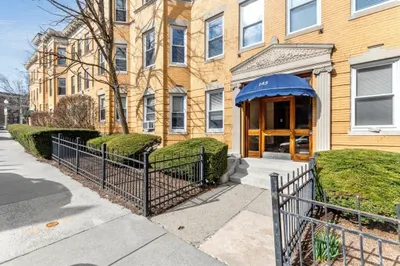 145 Chiswick Road #6