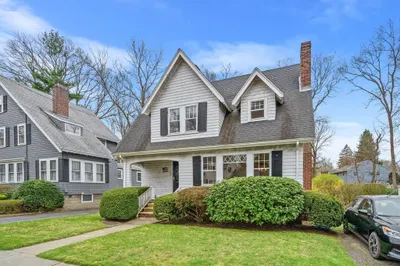 7 Chisholm Rd