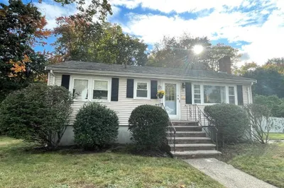10 Karen Rd 1