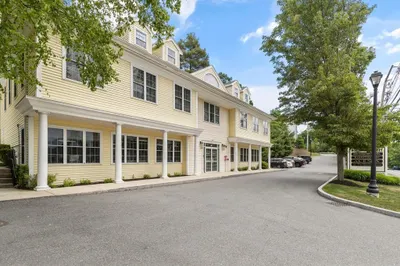 171 North Main St 1