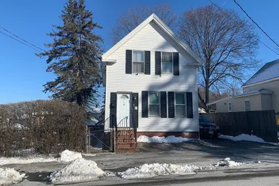 81 S Elm St