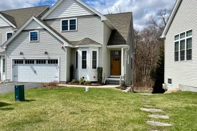 63 Garett Way #63 1