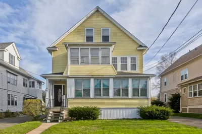 88-90 Saint James Ave 1