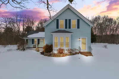 513 Old Post Rd