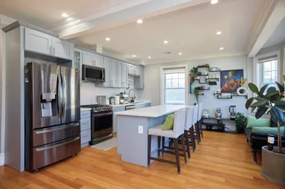 23-25 Bowdoin Ave #4