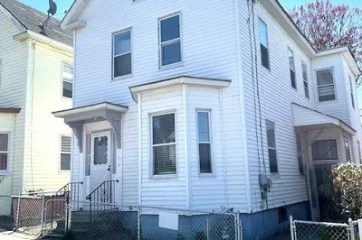 129 3rd St